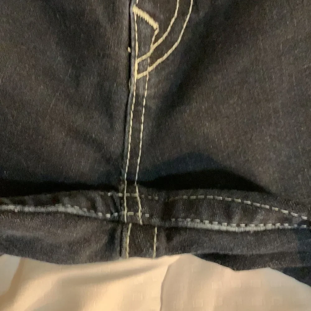 True Religion Super Skinny Size 27 Black